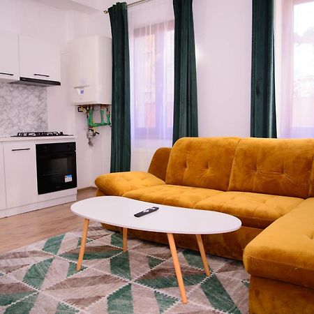 Lisia Residence #1 П'ятра-Нямц Екстер'єр фото